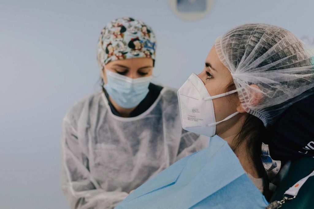 Paciente del Centro Dental Torres antes de una intervención de elevación de seno